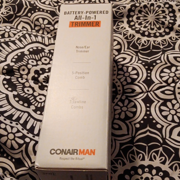 Conair man battery powered all in 1 trimmer - Picture 4 of 4